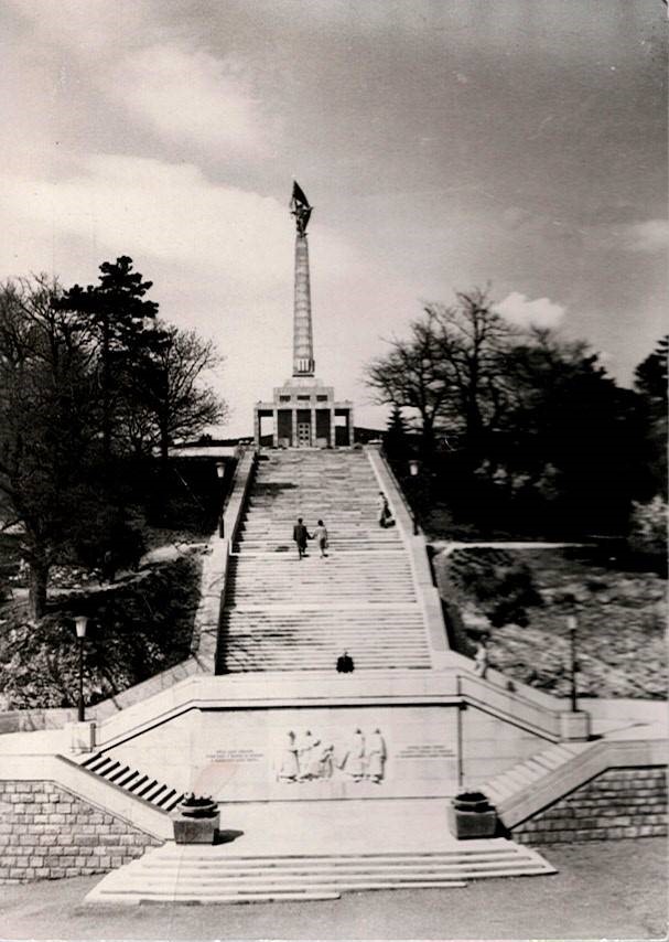 Bratislava - Slavín. Pamätník osvoboditeľom